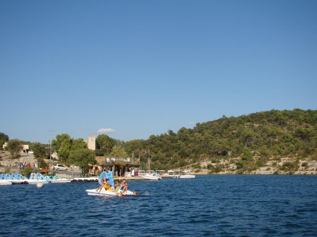 Camping La Grangeonne Esparron-de-Verdon Eksteriør bilde