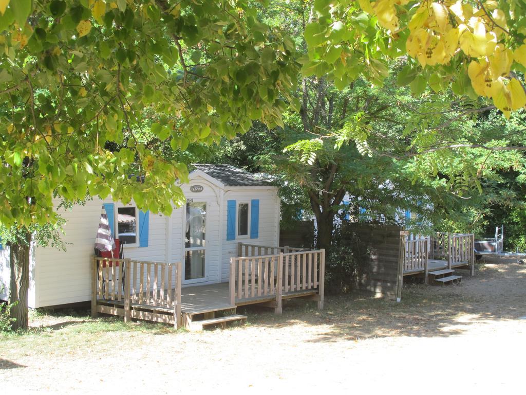 Camping La Grangeonne Esparron-de-Verdon Eksteriør bilde